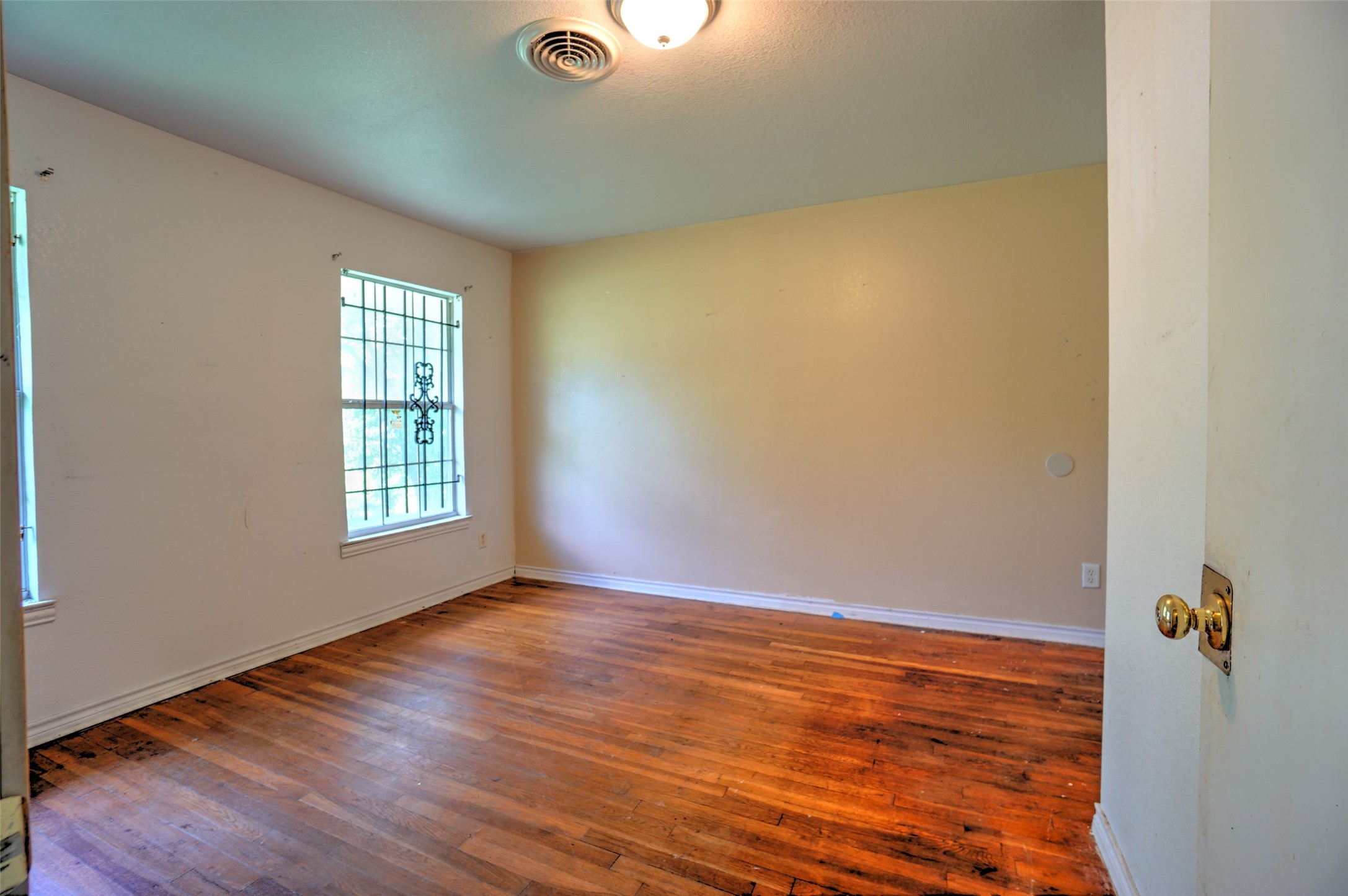 2859 56th Street , Dallas, TX, 75241 | 20685266 | Realty Texas LLC