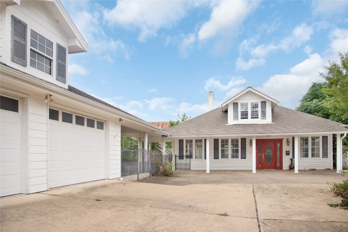 Sold: 805 Davis Street Blog Image Banner