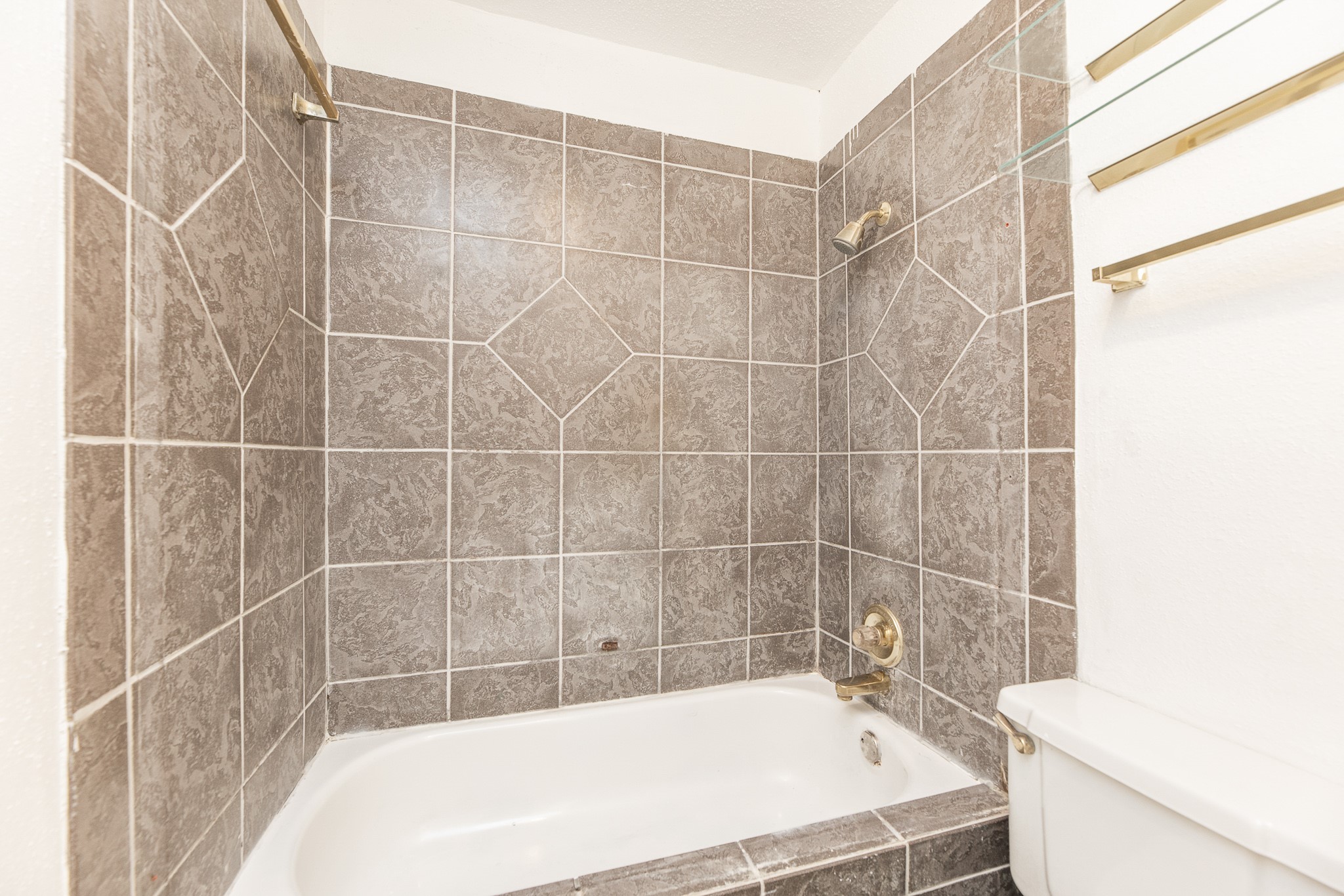10047 Westpark Drive 57 , Houston, TX, 77042 | 76644388 | Realty Texas LLC