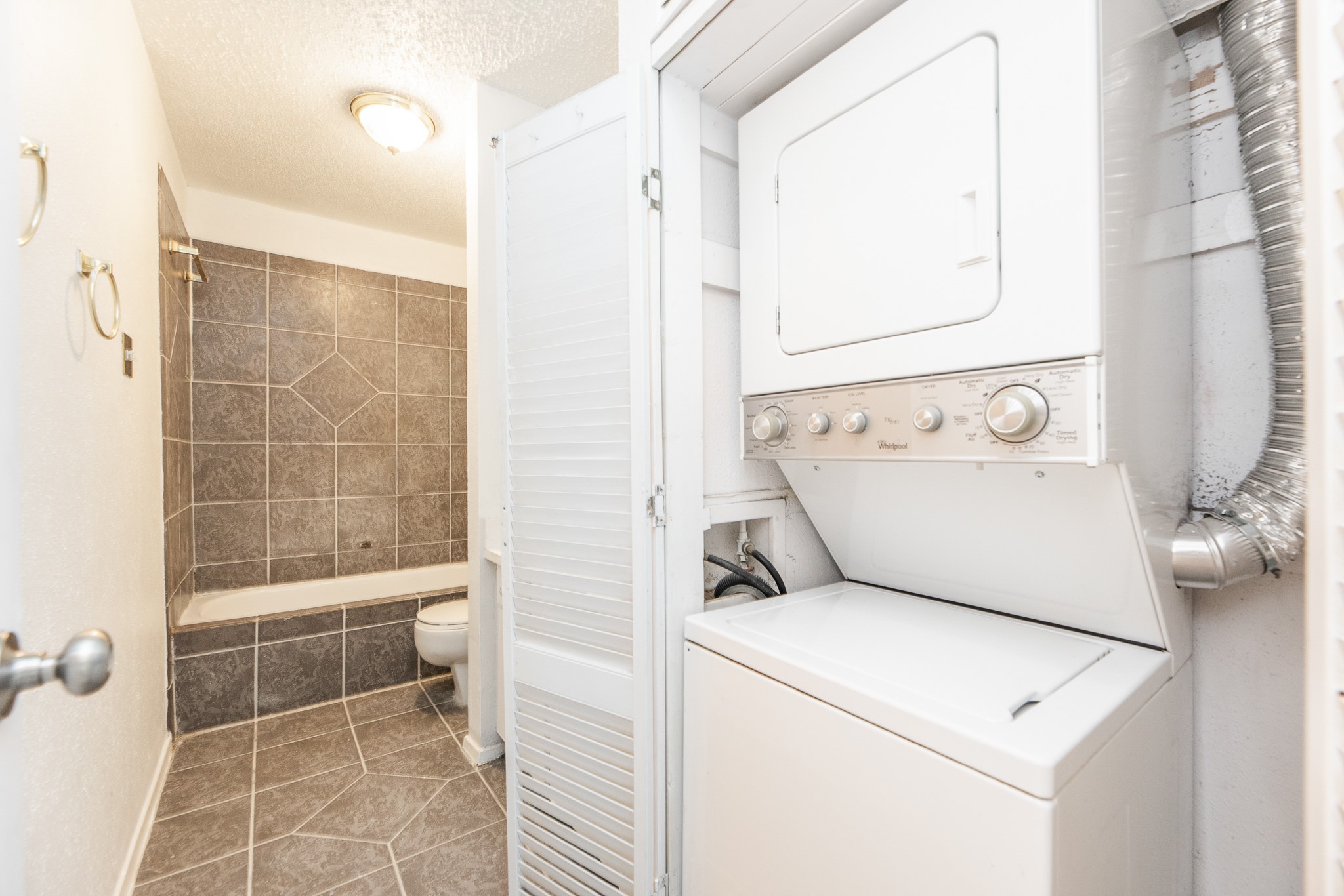 10047 Westpark Drive 57 , Houston, TX, 77042 | 76644388 | Realty Texas LLC