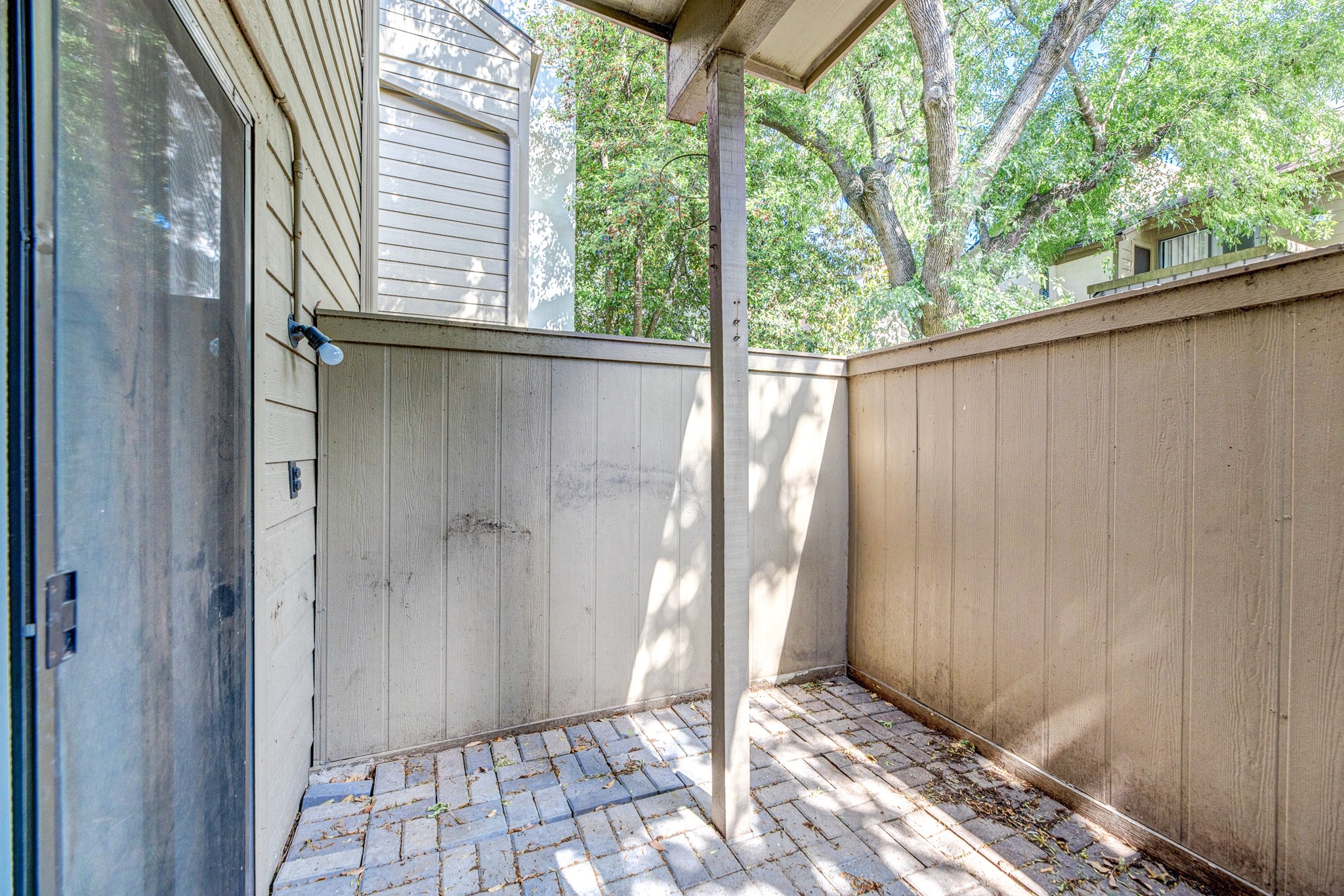 10047 Westpark Drive 57 , Houston, TX, 77042 | 76644388 | Realty Texas LLC