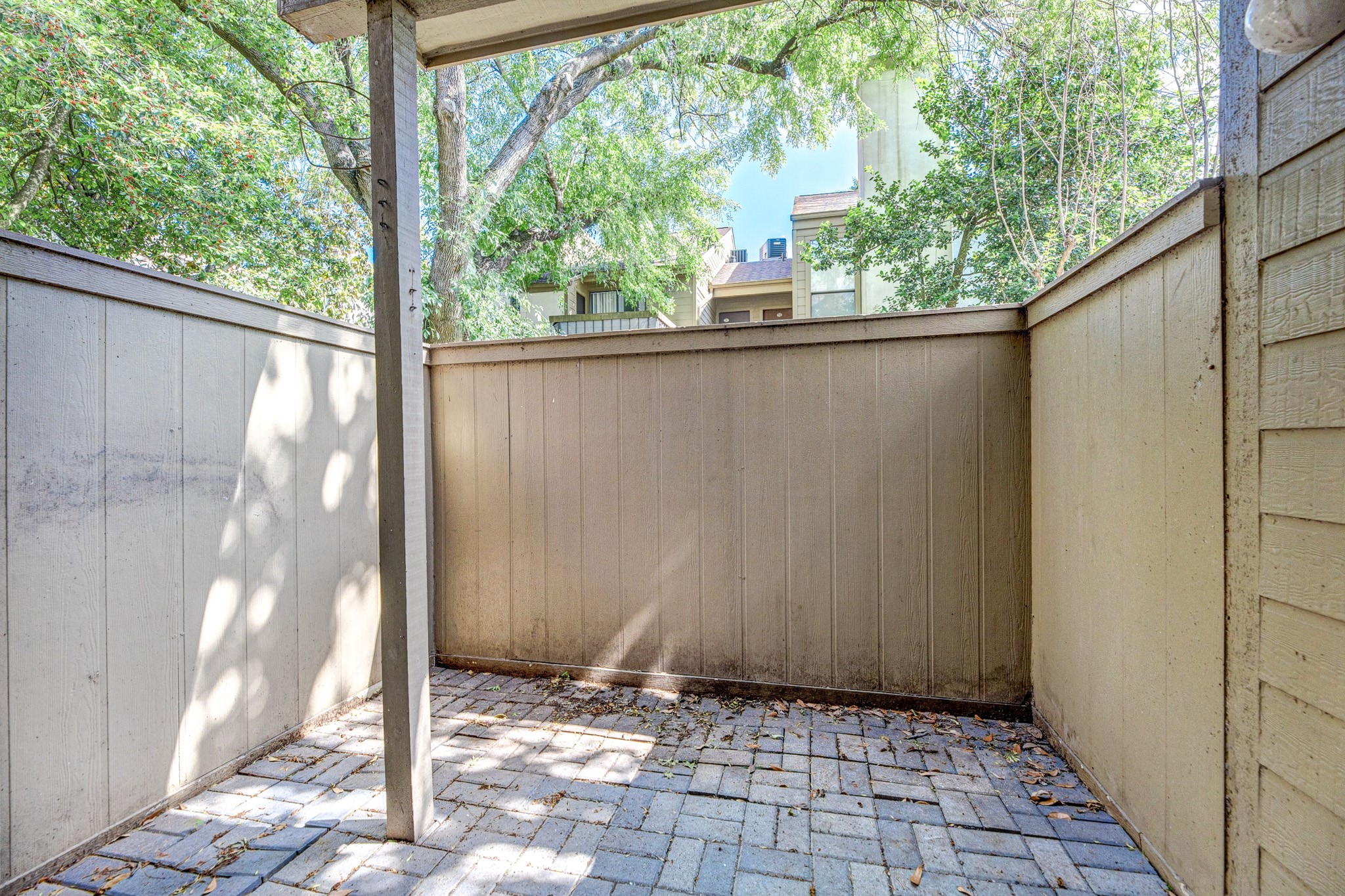 10047 Westpark Drive 57 , Houston, TX, 77042 | 76644388 | Realty Texas LLC