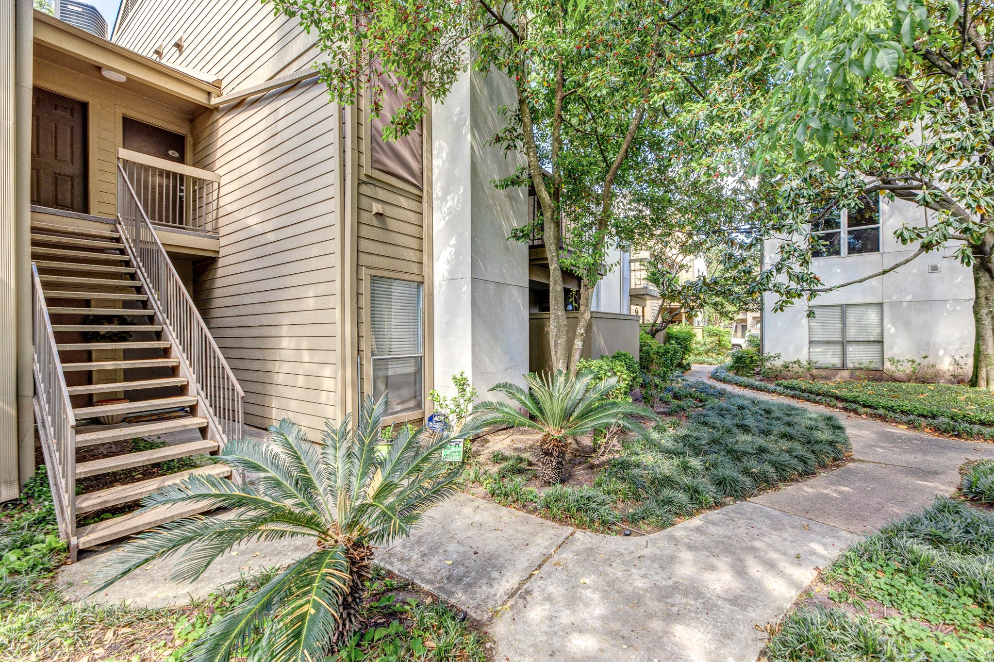 10047 Westpark Drive 57 , Houston, TX, 77042 | 76644388 | Realty Texas LLC