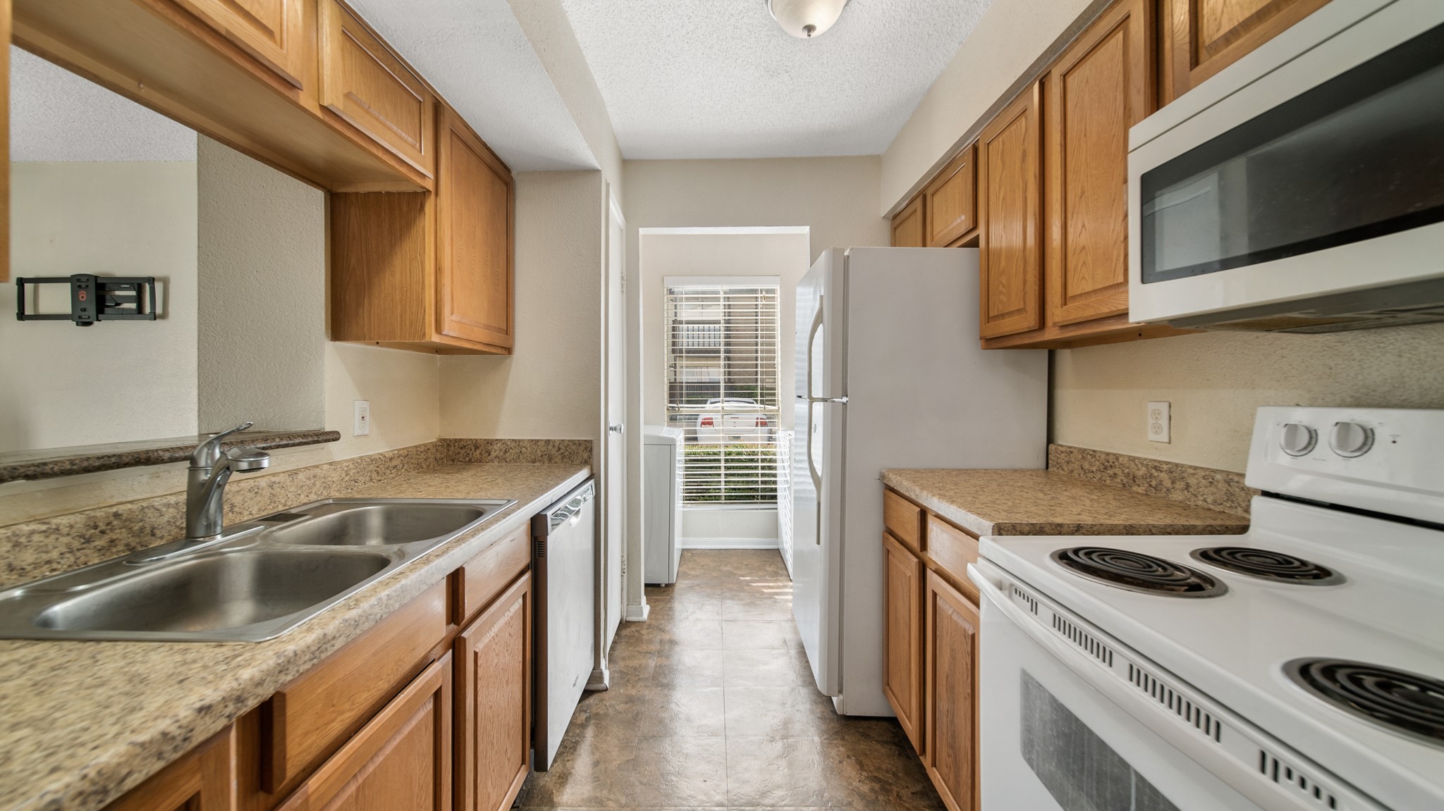 1500 Bay Area Boulevard 182 , Houston, TX, 77058 | 2474397 | Realty Texas LLC