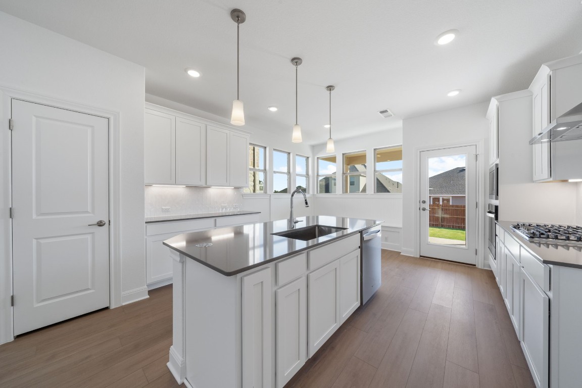 741 Olinda Way , Liberty Hill, TX, 78642 | 4912108 | Realty Texas LLC