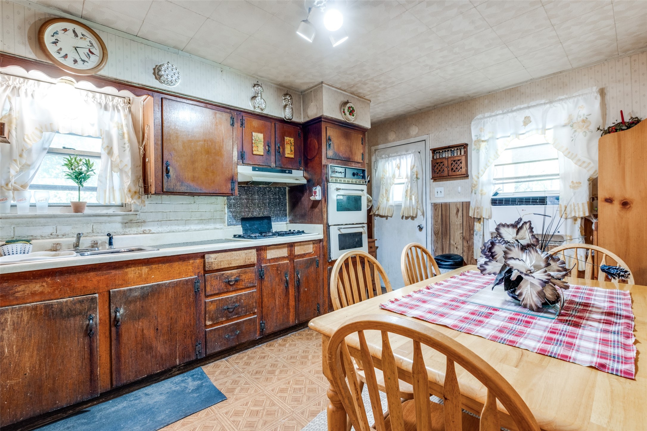 2027 Mount Pleasant Drive , Mesquite, TX, 75149 | 20692287 | Realty Texas LLC