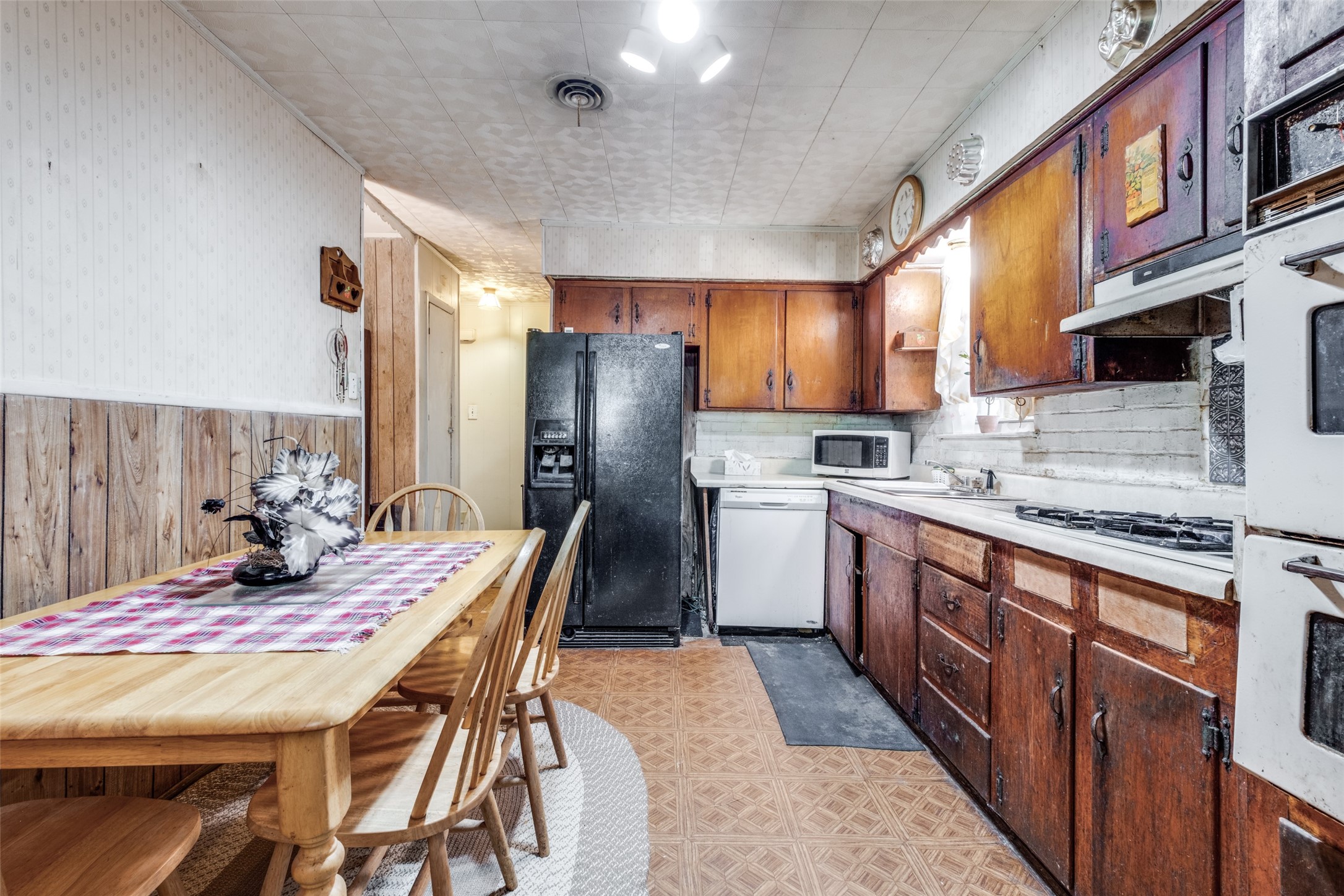 2027 Mount Pleasant Drive , Mesquite, TX, 75149 | 20692287 | Realty Texas LLC