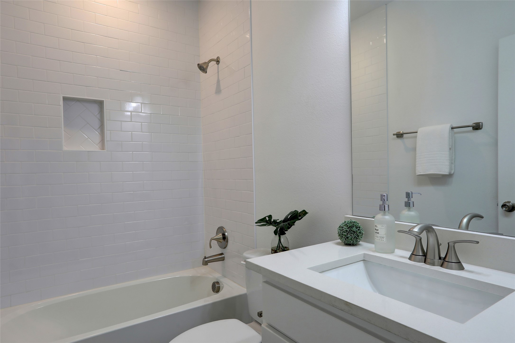 104 Creekview Drive W , Red Oak, TX, 75154 | 20692764 | Realty Texas LLC