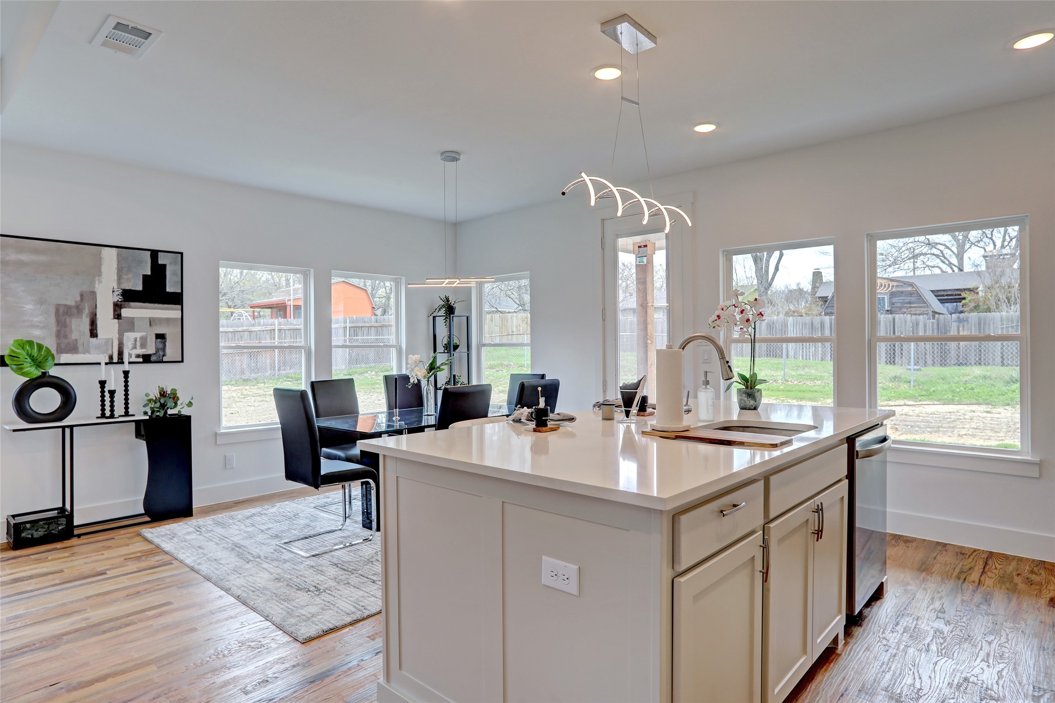 104 Creekview Drive W , Red Oak, TX, 75154 | 20692764 | Realty Texas LLC