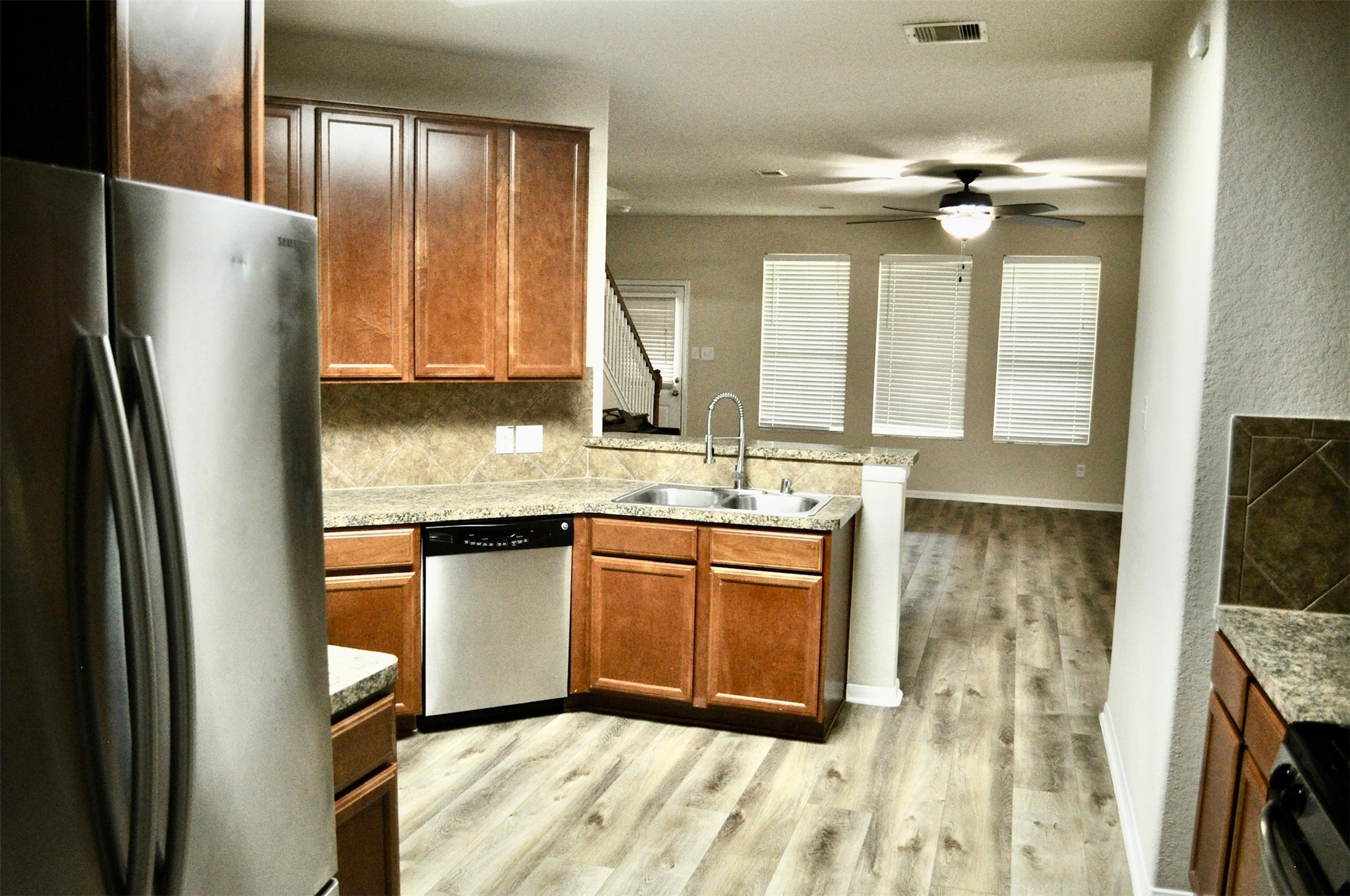 5206 Rio Drive , Baytown, TX, 77521 | 70982605 | Realty Texas LLC