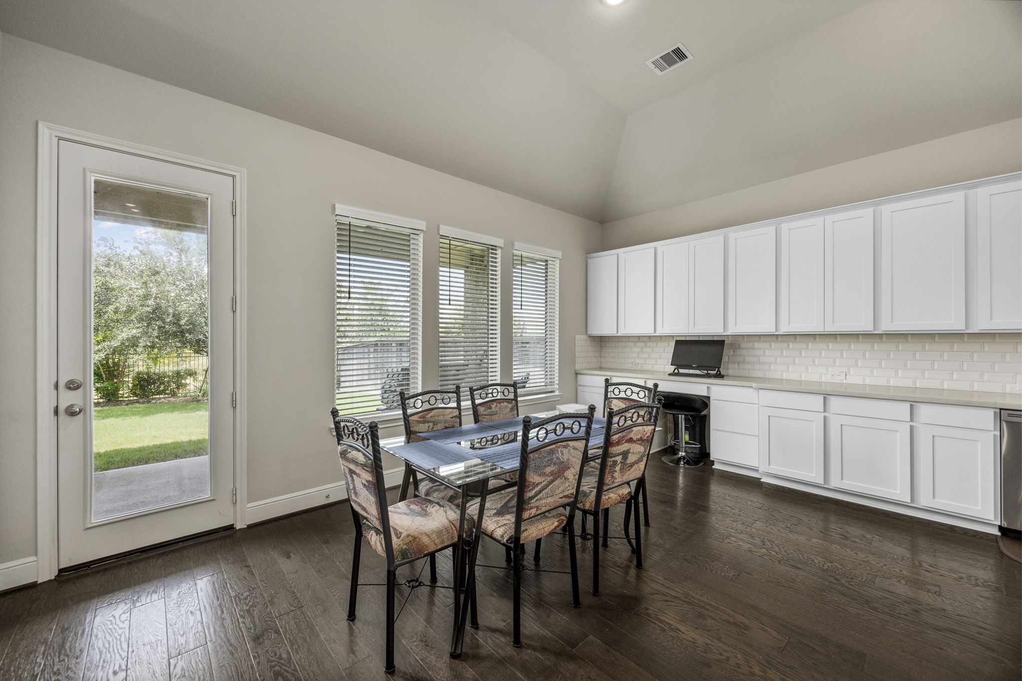 1819 Saxon Bend Trail , Richmond, TX, 77469 | 73136328 | Realty Texas LLC
