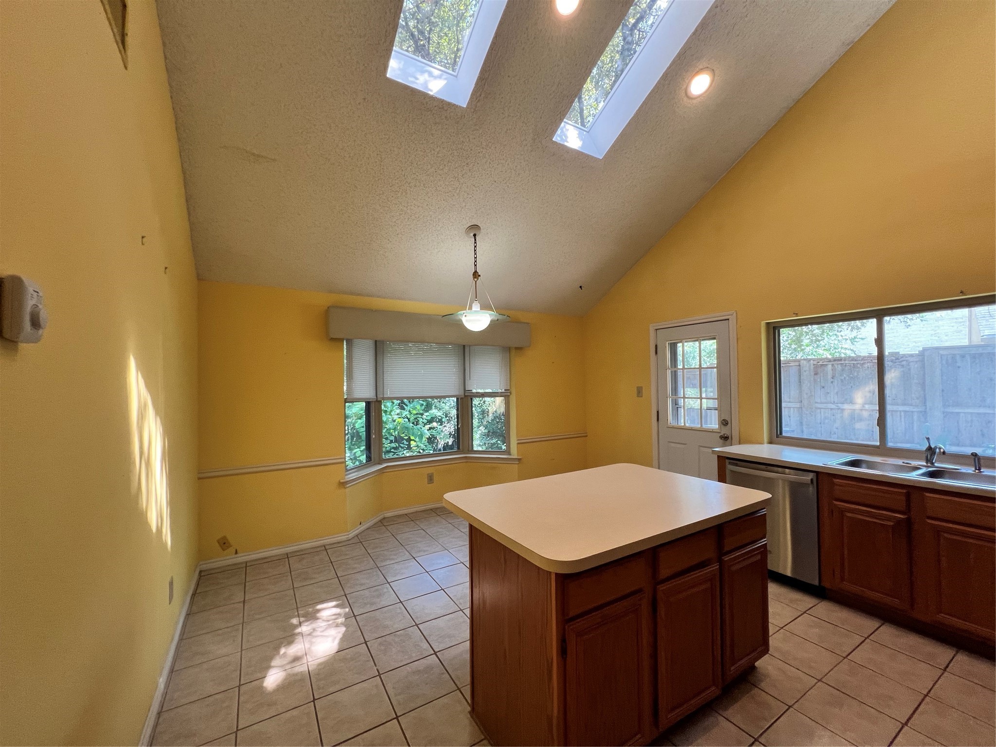 2326 Sword Drive , Garland, TX, 75044 | 20693299 | Realty Texas LLC