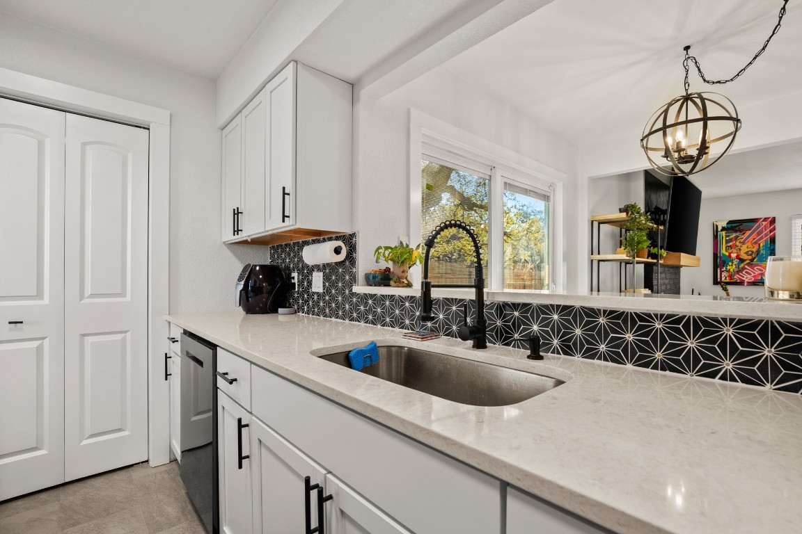 7001 Woodhue Drive A , Austin, TX, 78745 | 8966125 | Realty Texas LLC