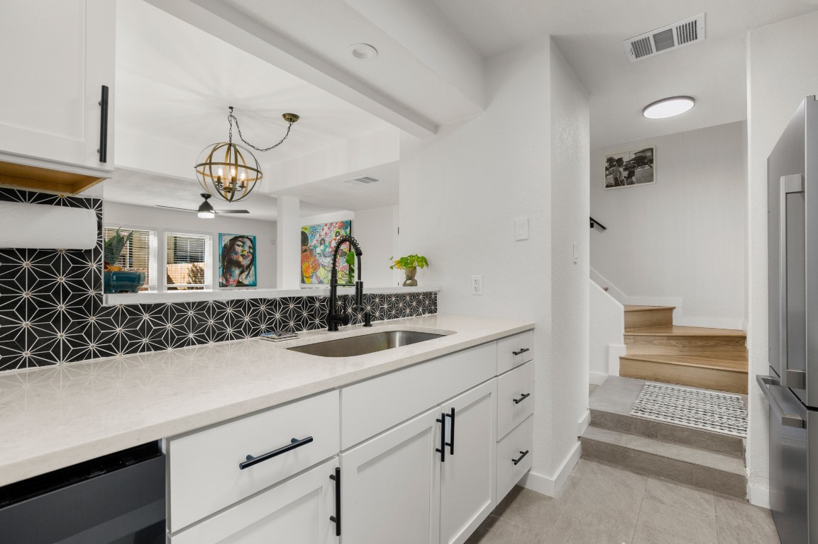 7001 Woodhue Drive A , Austin, TX, 78745 | 8966125 | Realty Texas LLC