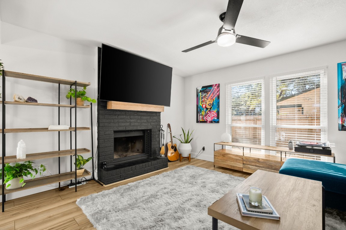 7001 Woodhue Drive A , Austin, TX, 78745 | 8966125 | Realty Texas LLC