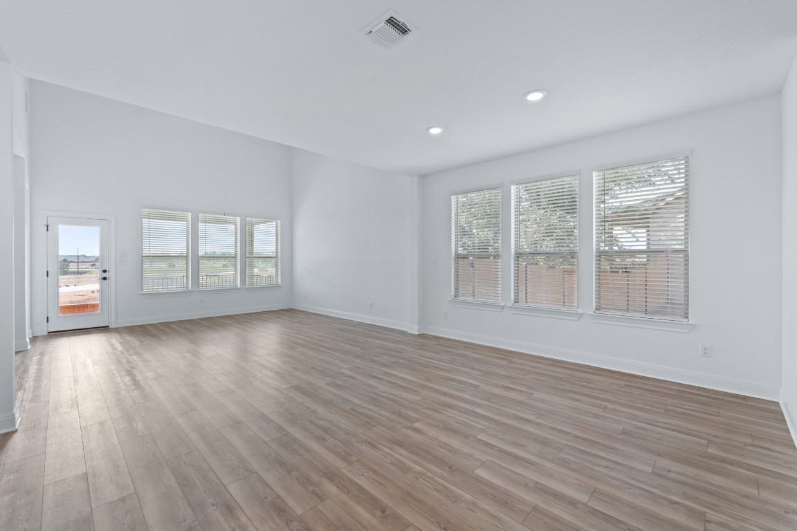 105 Raleigh Drive , Georgetown, TX, 78633 | 8367427 | Realty Texas LLC