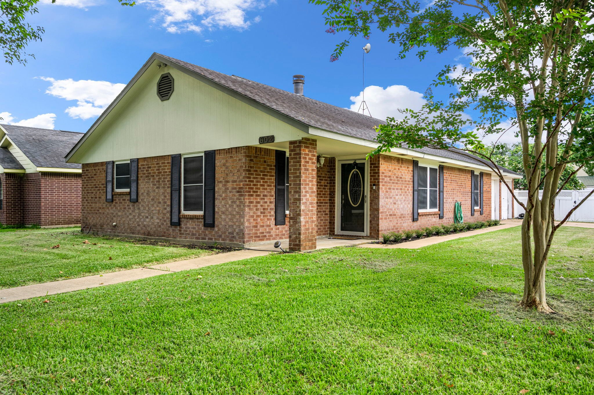 802 John Albert Drive , East Bernard, TX, 77435 | 5824087 | Realty Texas LLC