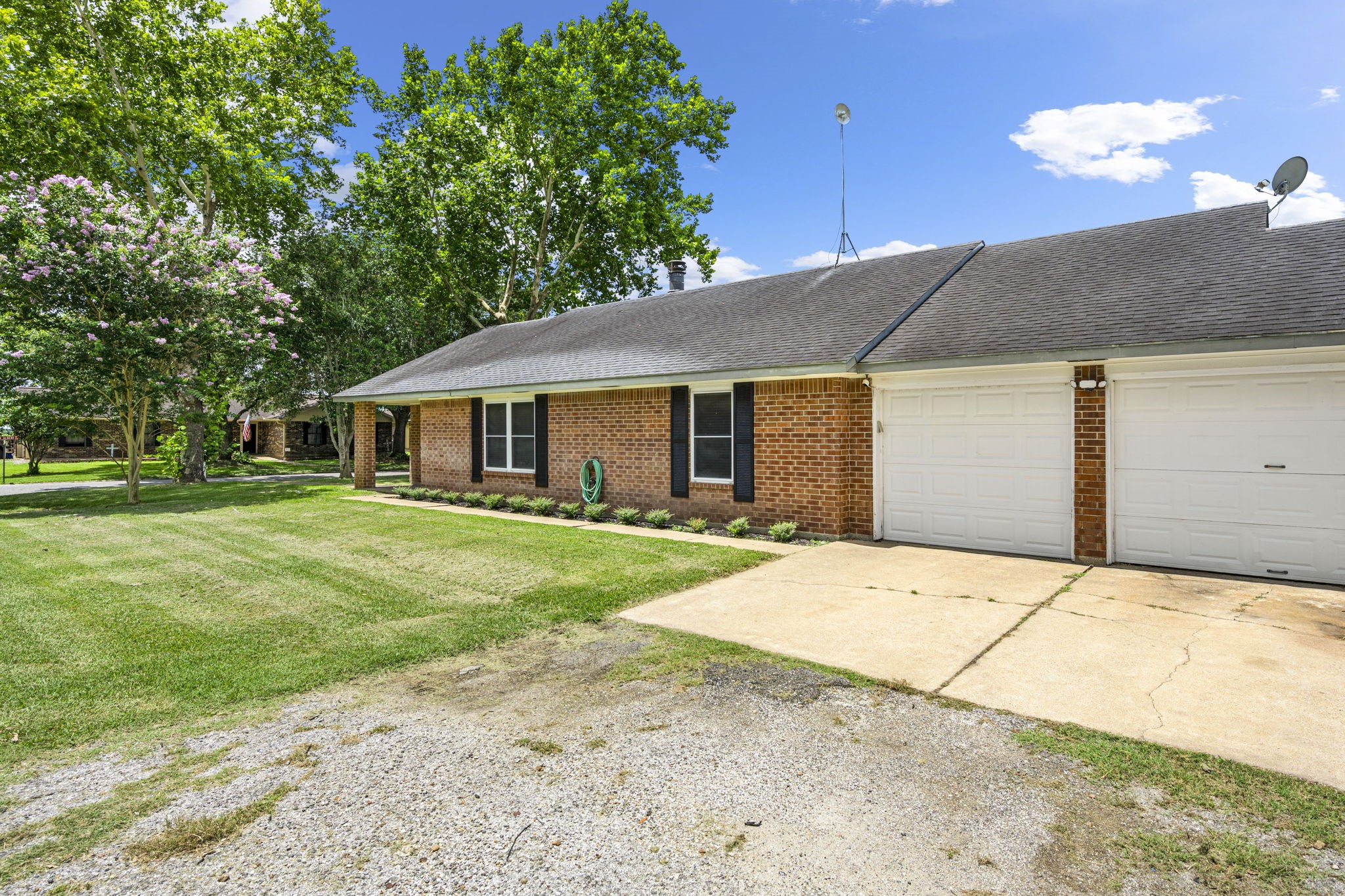 802 John Albert Drive , East Bernard, TX, 77435 | 5824087 | Realty Texas LLC