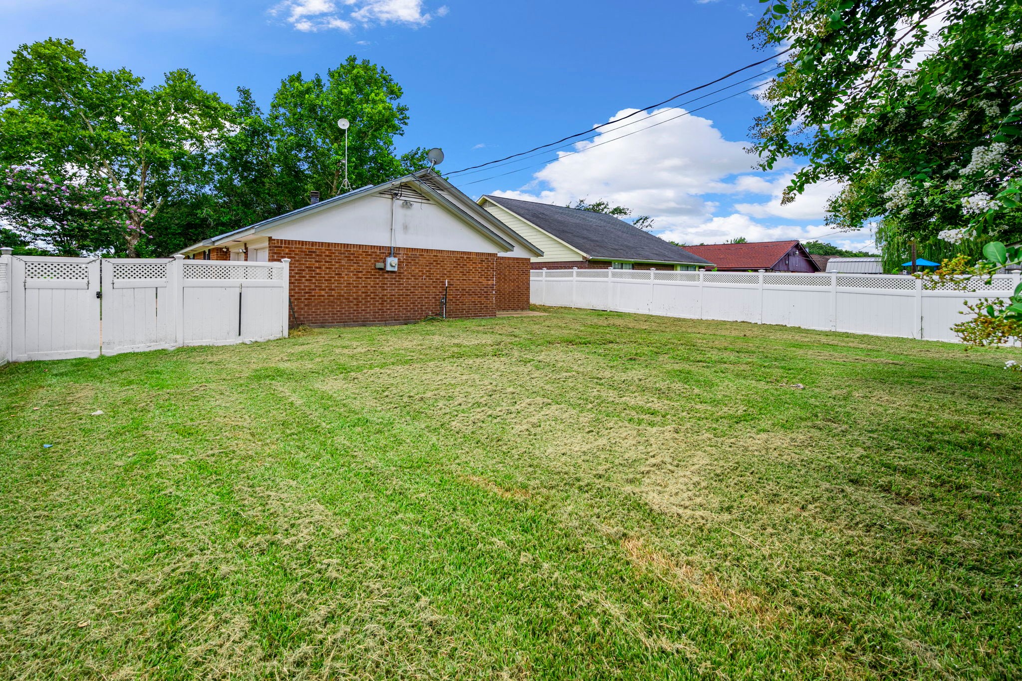 802 John Albert Drive , East Bernard, TX, 77435 | 5824087 | Realty Texas LLC