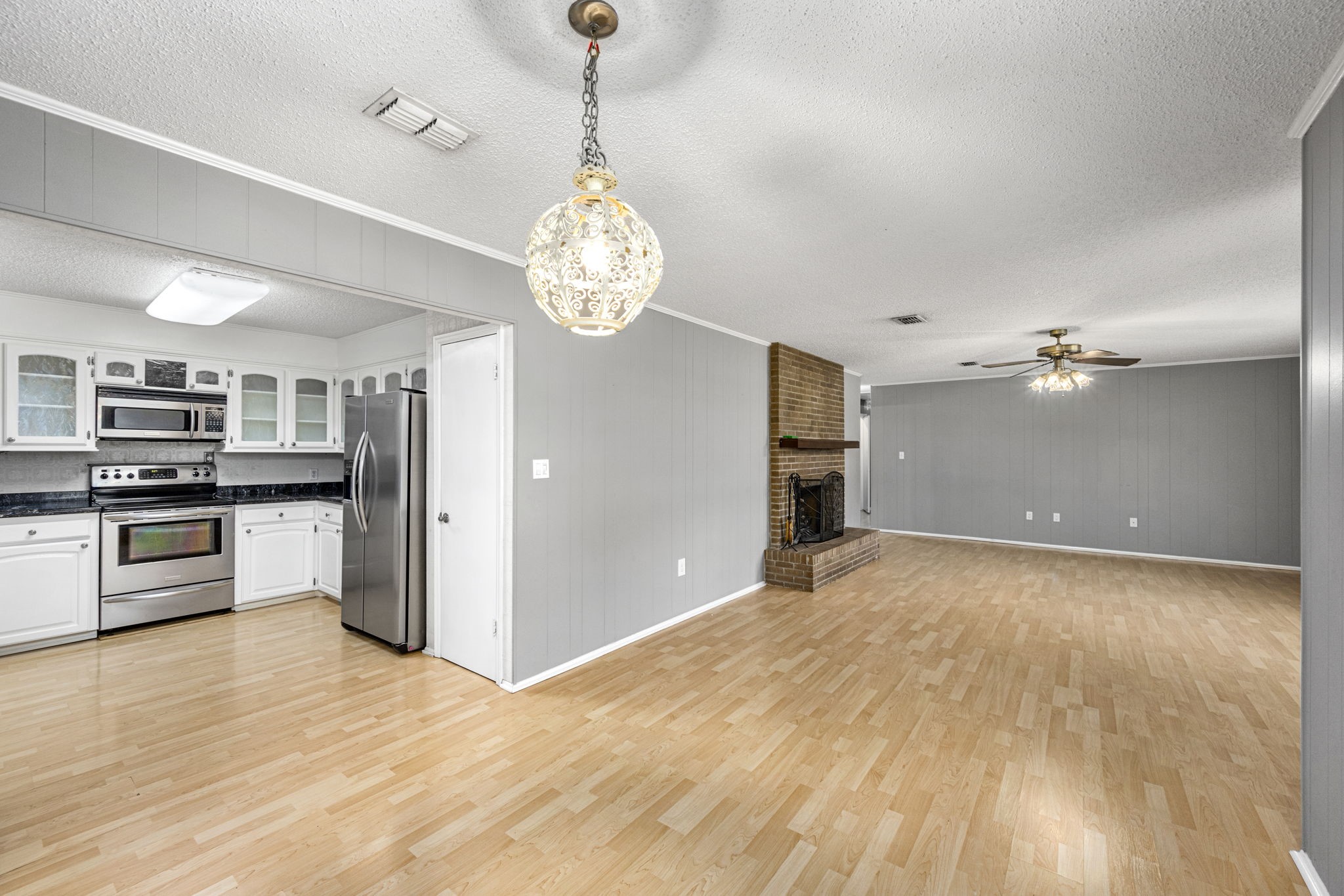 802 John Albert Drive , East Bernard, TX, 77435 | 5824087 | Realty Texas LLC