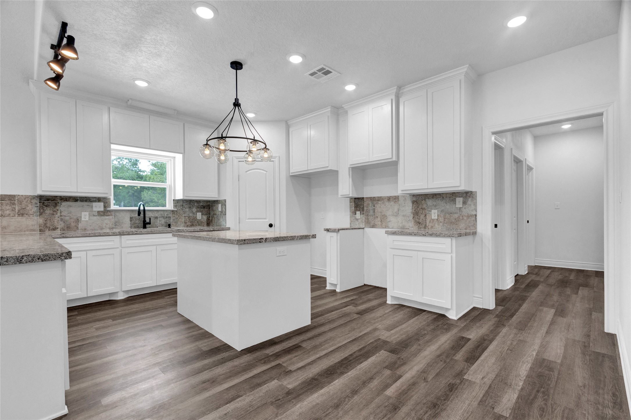 785 Forest Springs , Livingston, TX, 77351 | 38672733 | Realty Texas LLC
