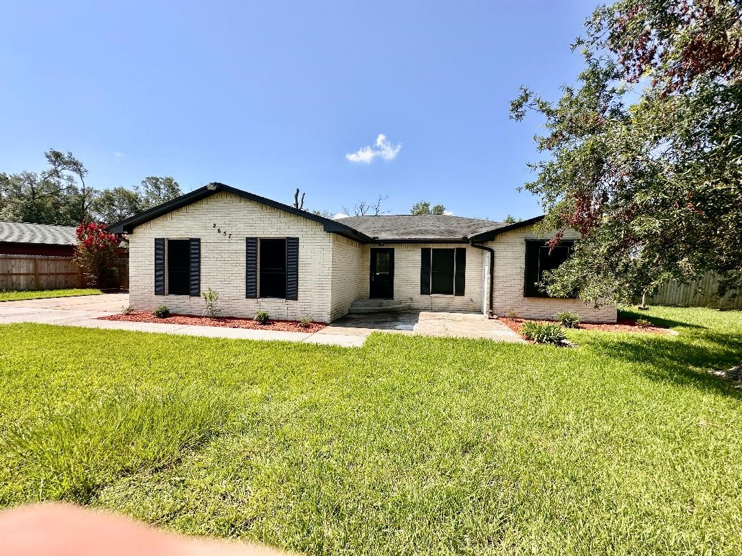 2657 Loganberry Circle , Seabrook, TX, 77586 | 40709278 | Realty Texas LLC