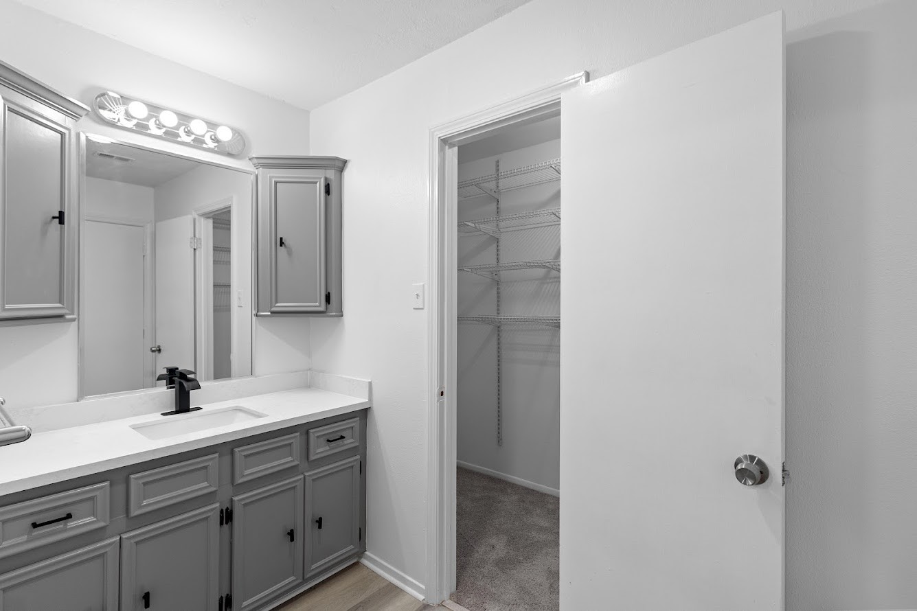2657 Loganberry Circle , Seabrook, TX, 77586 | 40709278 | Realty Texas LLC