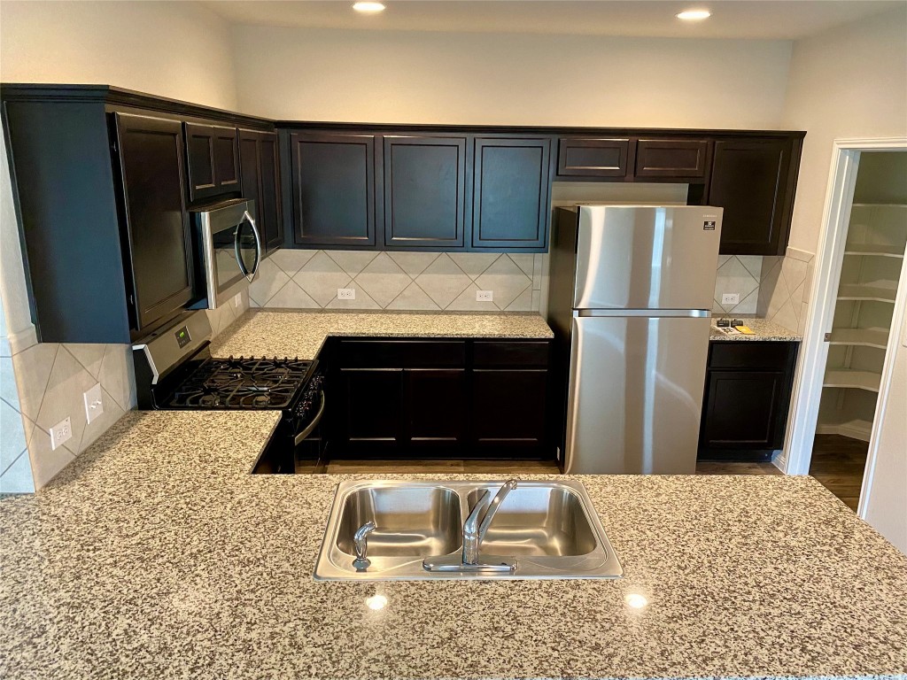 10925 Gonzales Ranger Pass , Austin, TX, 78754 | 9920752 | Realty Texas LLC