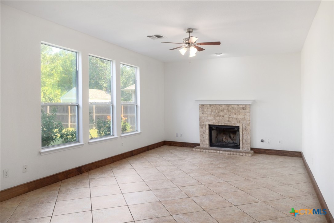 308 N Carriage Hills Drive , Georgetown, TX, 78626 | 553352 | Realty Texas LLC