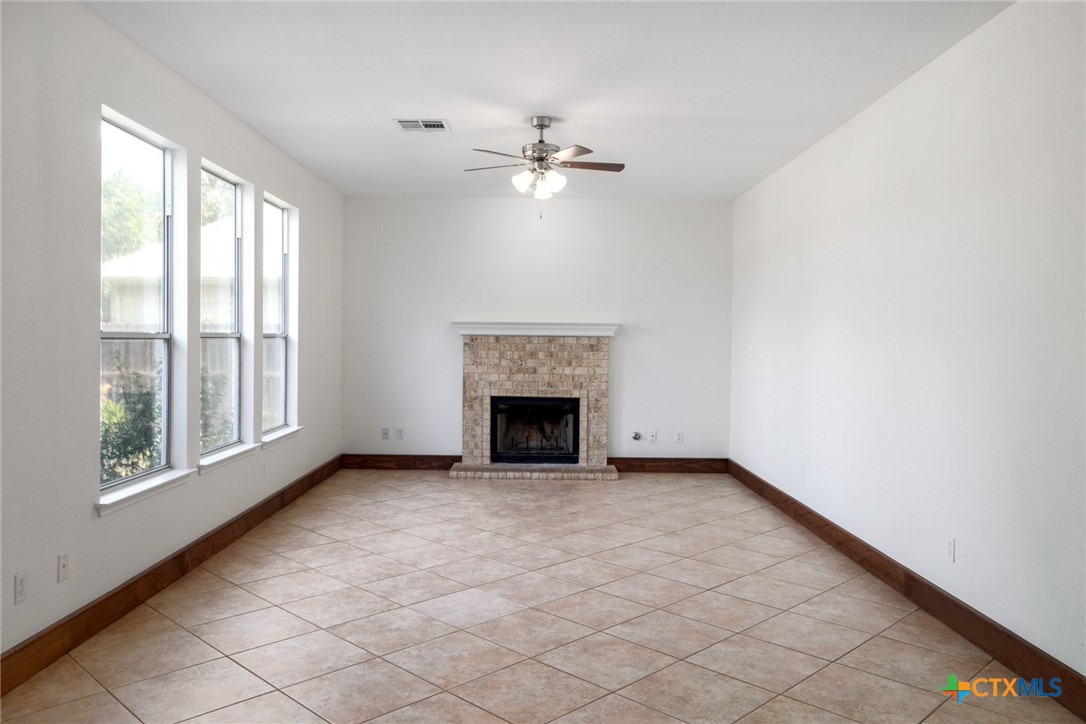 308 N Carriage Hills Drive , Georgetown, TX, 78626 | 553352 | Realty Texas LLC