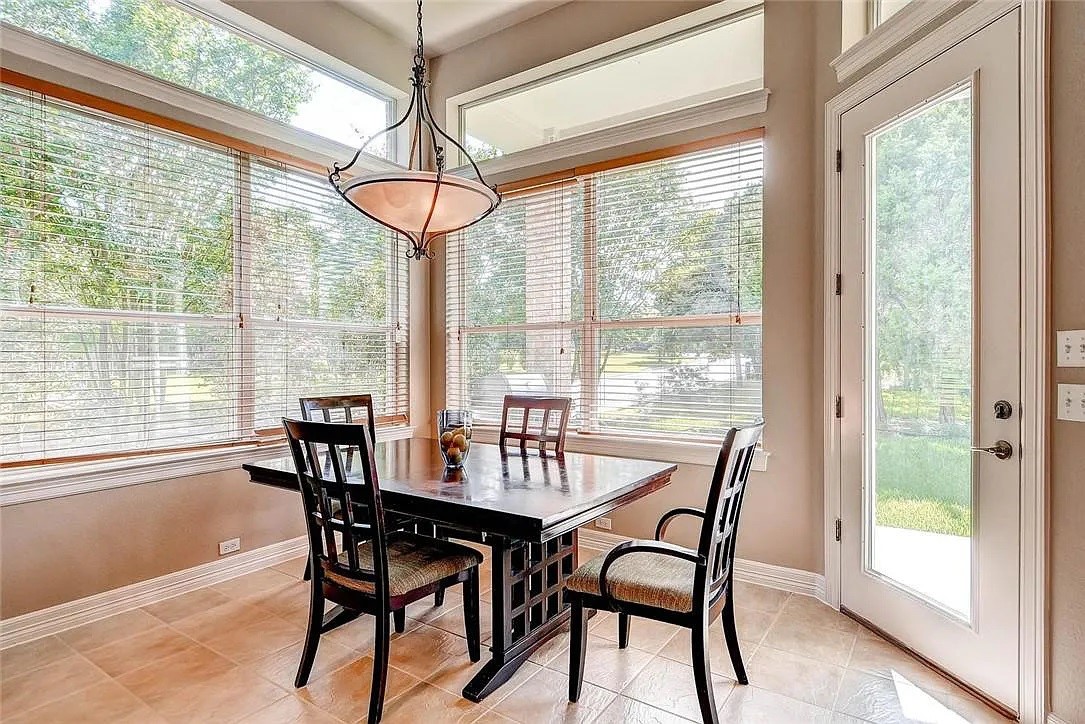 6816 Covered Bridge Drive , Austin, TX, 78736 | 8614066 | Realty Texas LLC