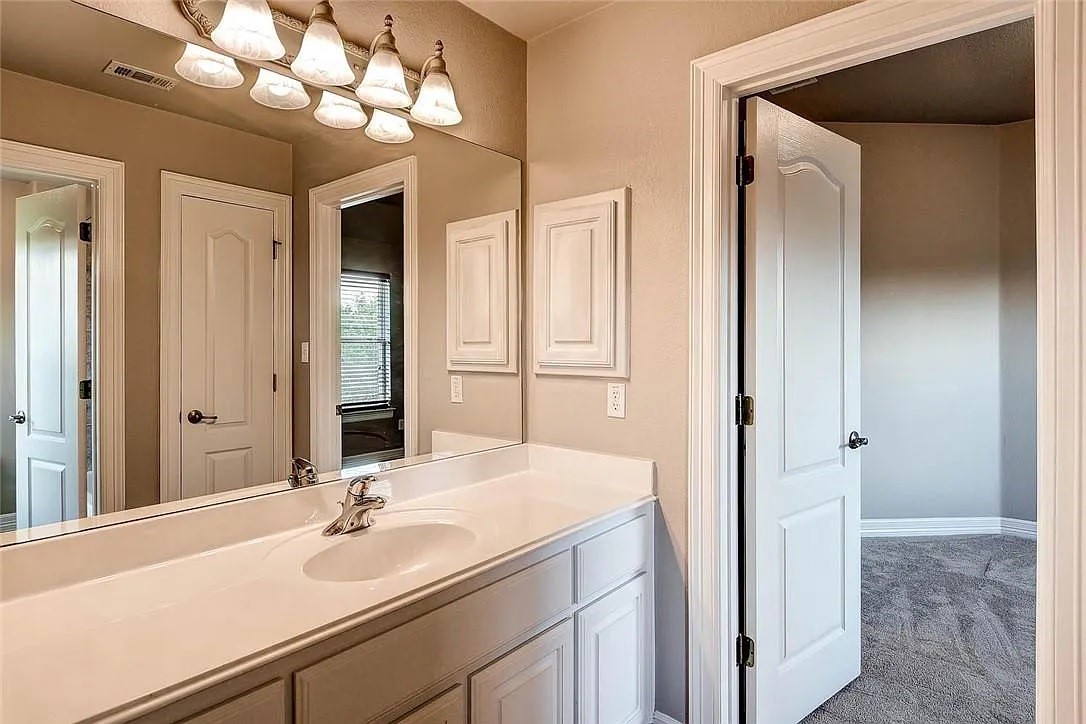 6816 Covered Bridge Drive , Austin, TX, 78736 | 8614066 | Realty Texas LLC