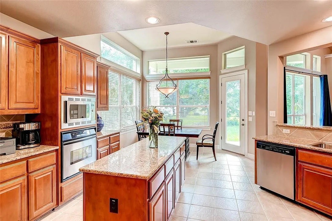 6816 Covered Bridge Drive , Austin, TX, 78736 | 8614066 | Realty Texas LLC