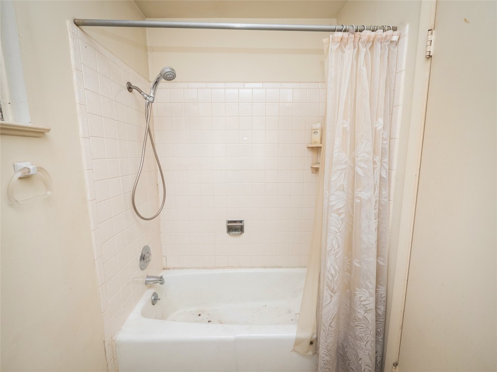 403 and 401 Ramble Lane , Austin, TX, 78745 | 8836011 | Realty Texas LLC