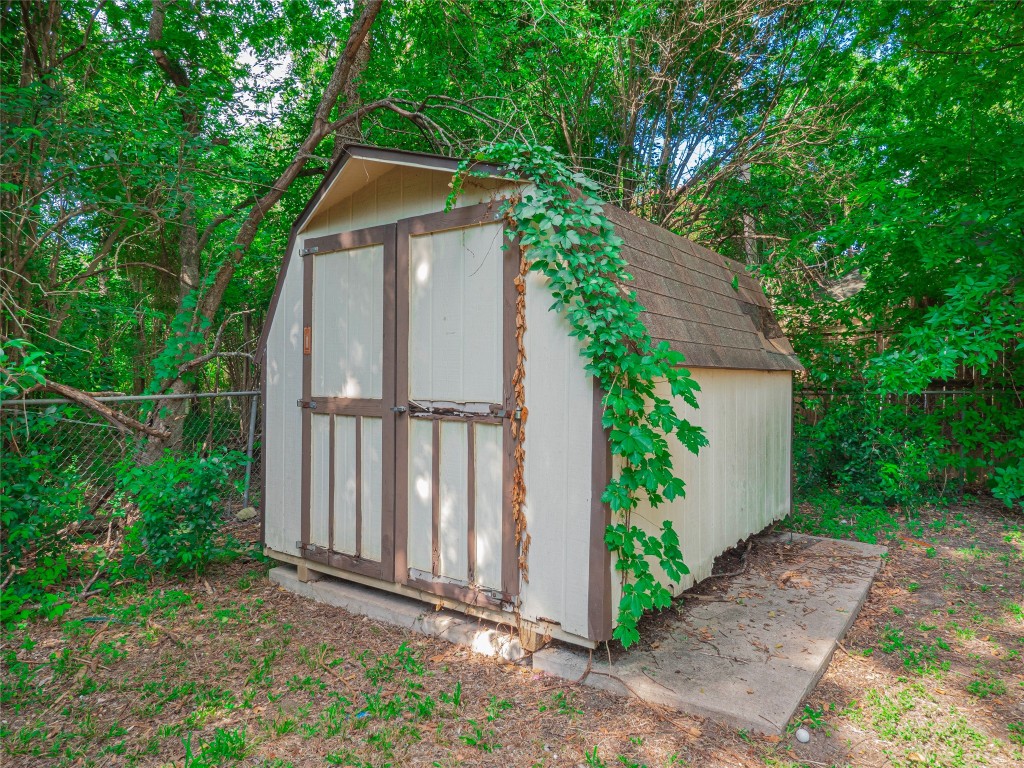 403 and 401 Ramble Lane , Austin, TX, 78745 | 8836011 | Realty Texas LLC