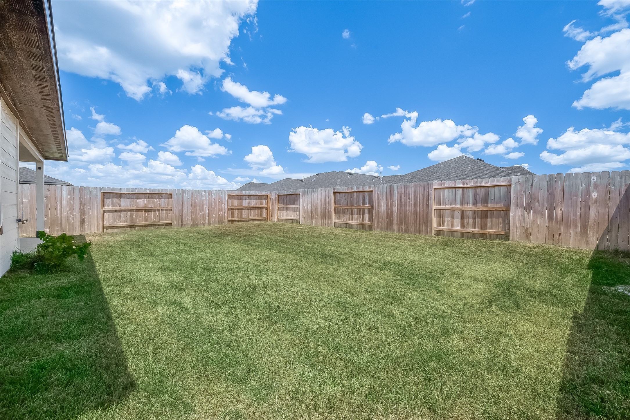 4963 Pine Haven Lane , Fresno, TX, 77545 | 74423020 | Realty Texas LLC