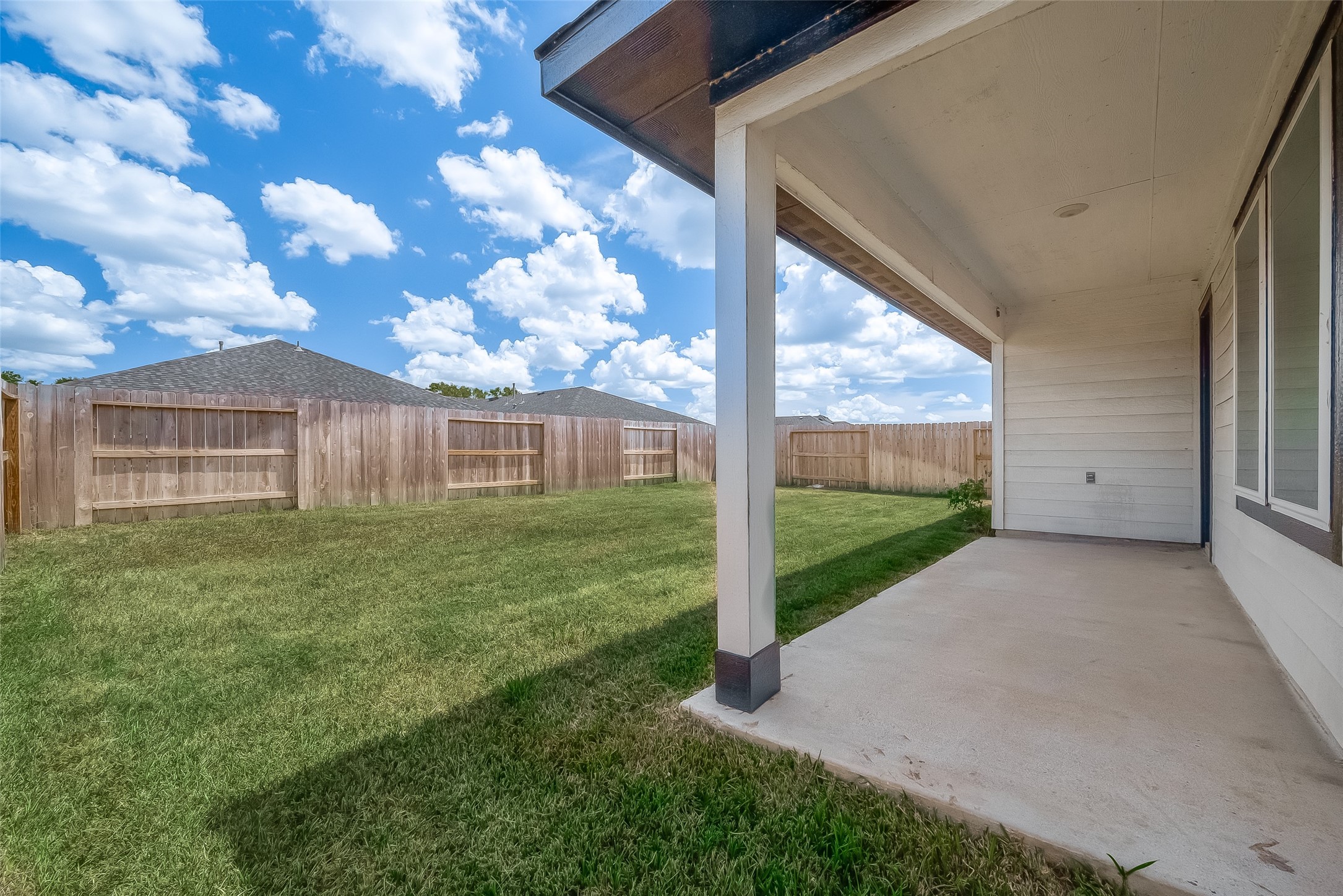 4963 Pine Haven Lane , Fresno, TX, 77545 | 74423020 | Realty Texas LLC