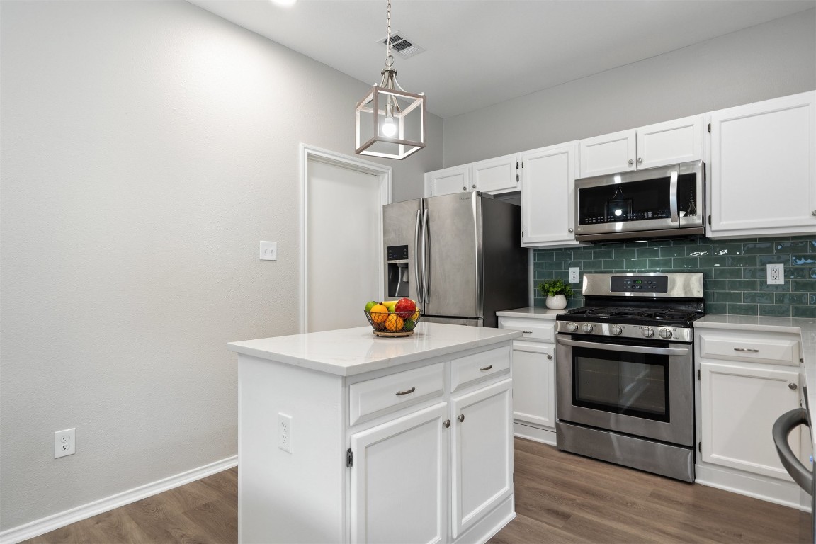 814 Thackeray Lane , Pflugerville, TX, 78660 | 2136637 | Realty Texas LLC