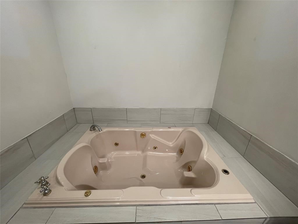 2992 Holly Hall Street , Houston, TX, 77054 | 86318523 | Realty Texas LLC