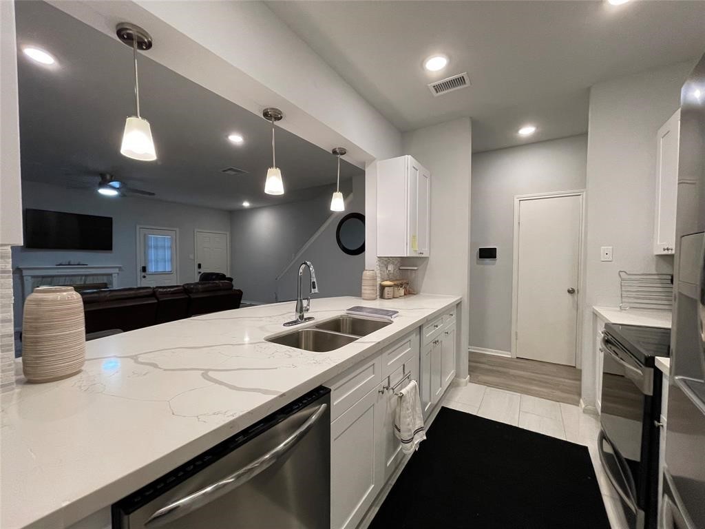 2992 Holly Hall Street , Houston, TX, 77054 | 86318523 | Realty Texas LLC