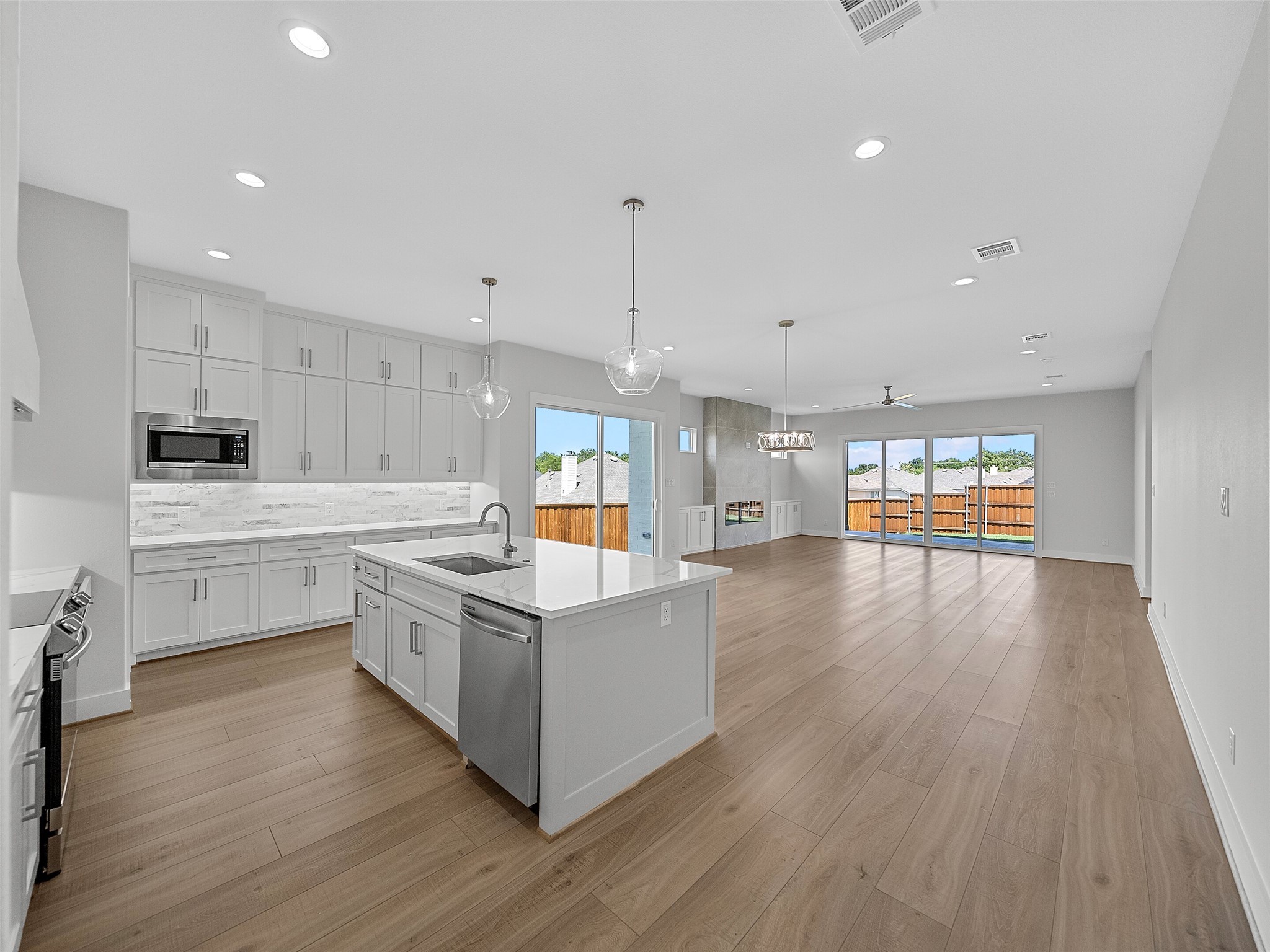 1306 Genoa Circle , Garland, TX, 75040 | 20705895 | Realty Texas LLC