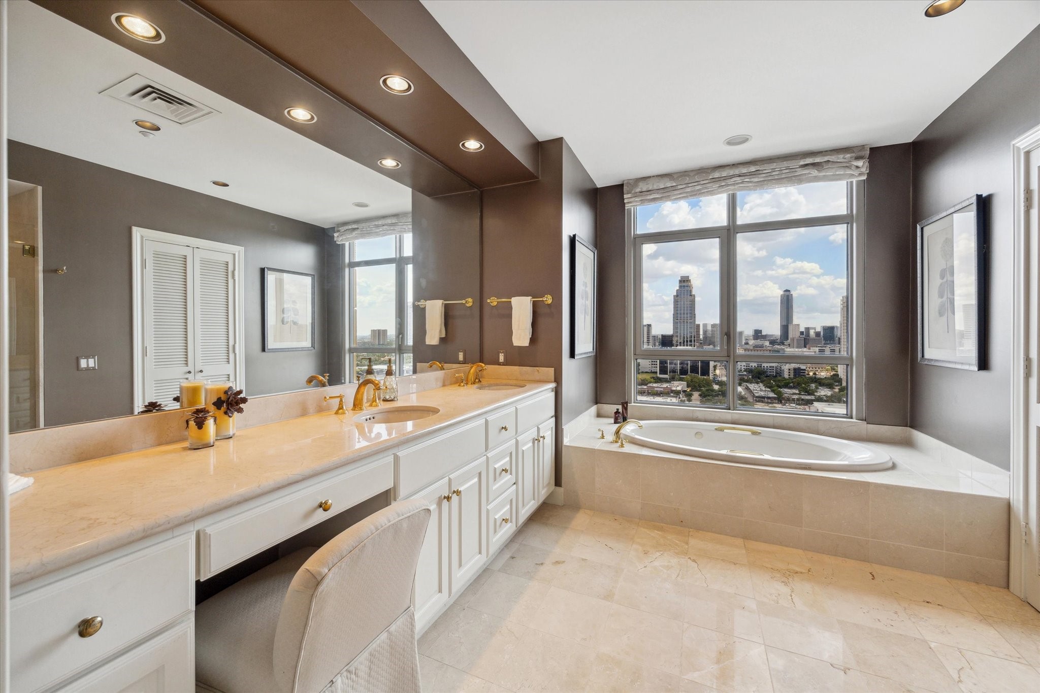 1000 Uptown Park Boulevard 193 , Houston, TX, 77056 | 93582266 | Realty Texas LLC