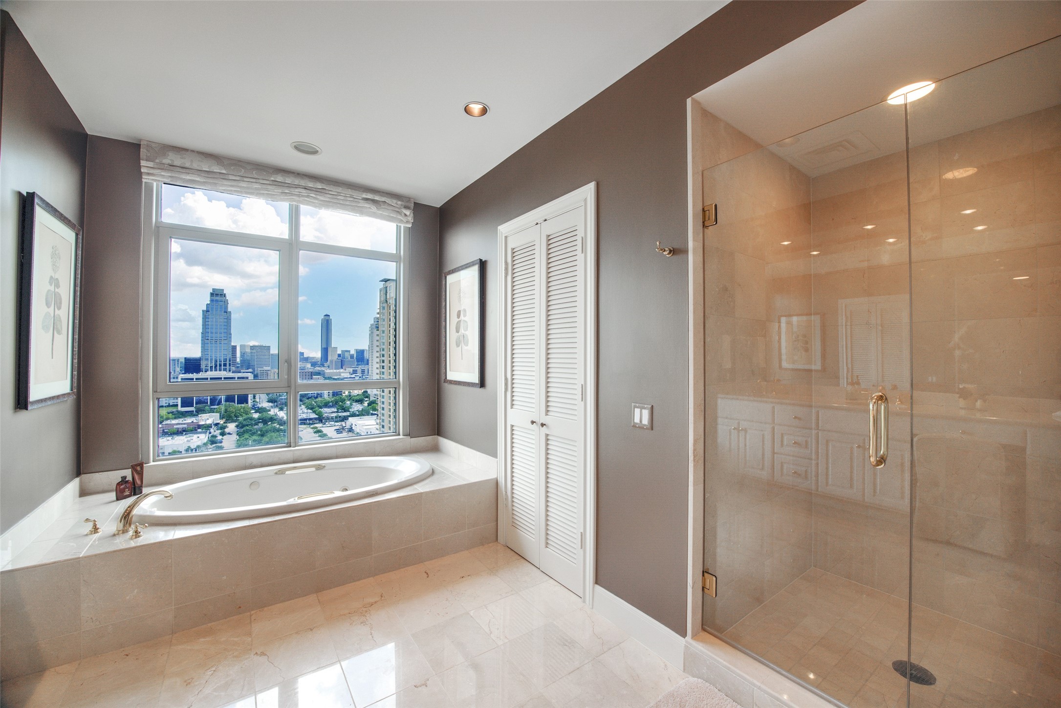 1000 Uptown Park Boulevard 193 , Houston, TX, 77056 | 93582266 | Realty Texas LLC