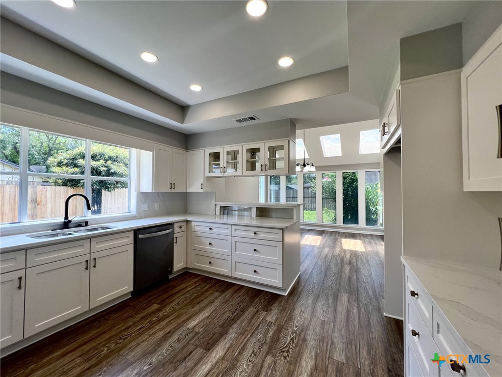 604 Bramble Bush Lane , Victoria, TX, 77904 | 554473 | Realty Texas LLC