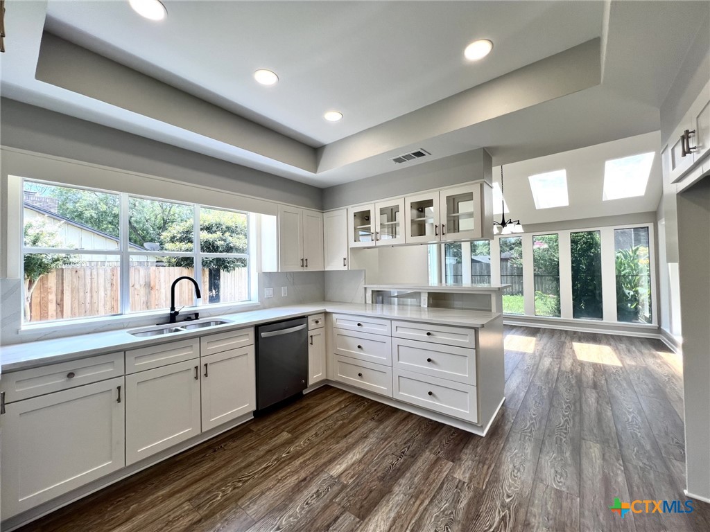 604 Bramble Bush Lane , Victoria, TX, 77904 | 554473 | Realty Texas LLC