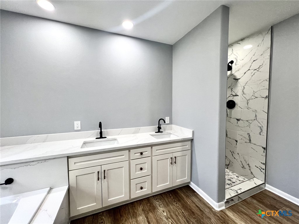 604 Bramble Bush Lane , Victoria, TX, 77904 | 554473 | Realty Texas LLC