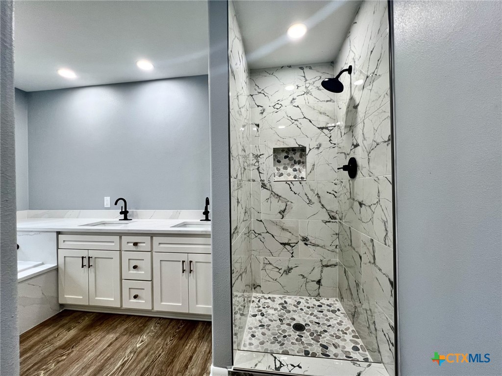 604 Bramble Bush Lane , Victoria, TX, 77904 | 554473 | Realty Texas LLC