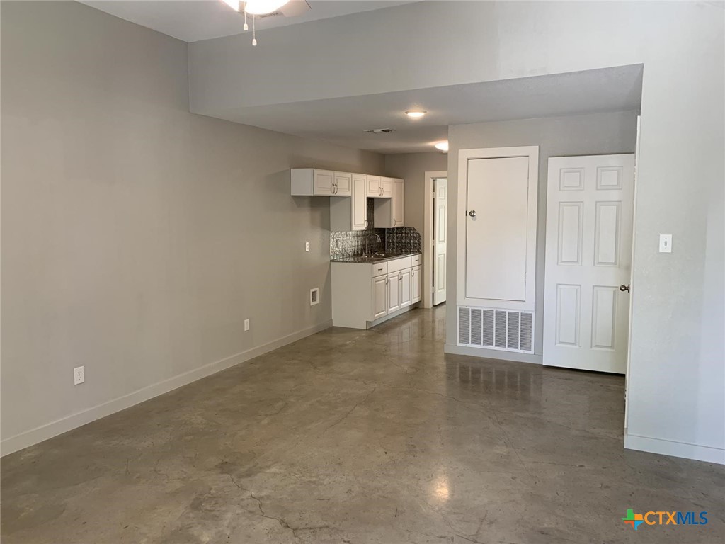 1413 S Martin Luther King Jr Drive B , Temple, TX, 76504 | 554513 | Realty Texas LLC