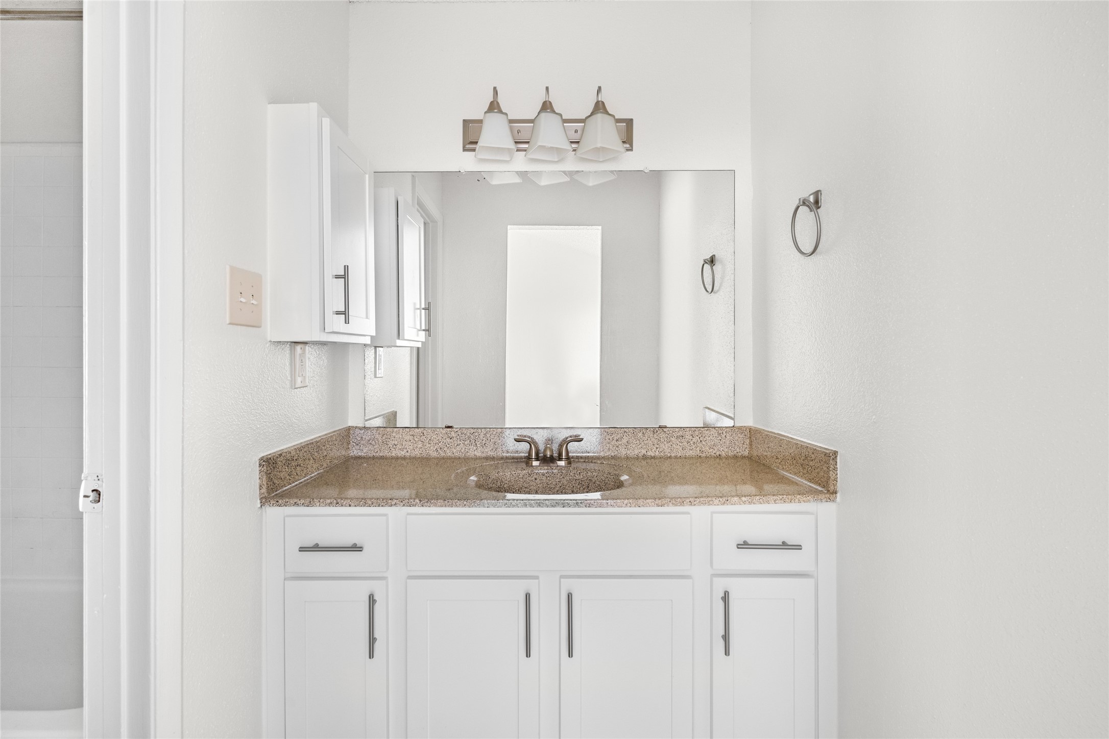 2111 Holly Hall Street 1716 , Houston, TX, 77054 | 46262049 | Realty Texas LLC