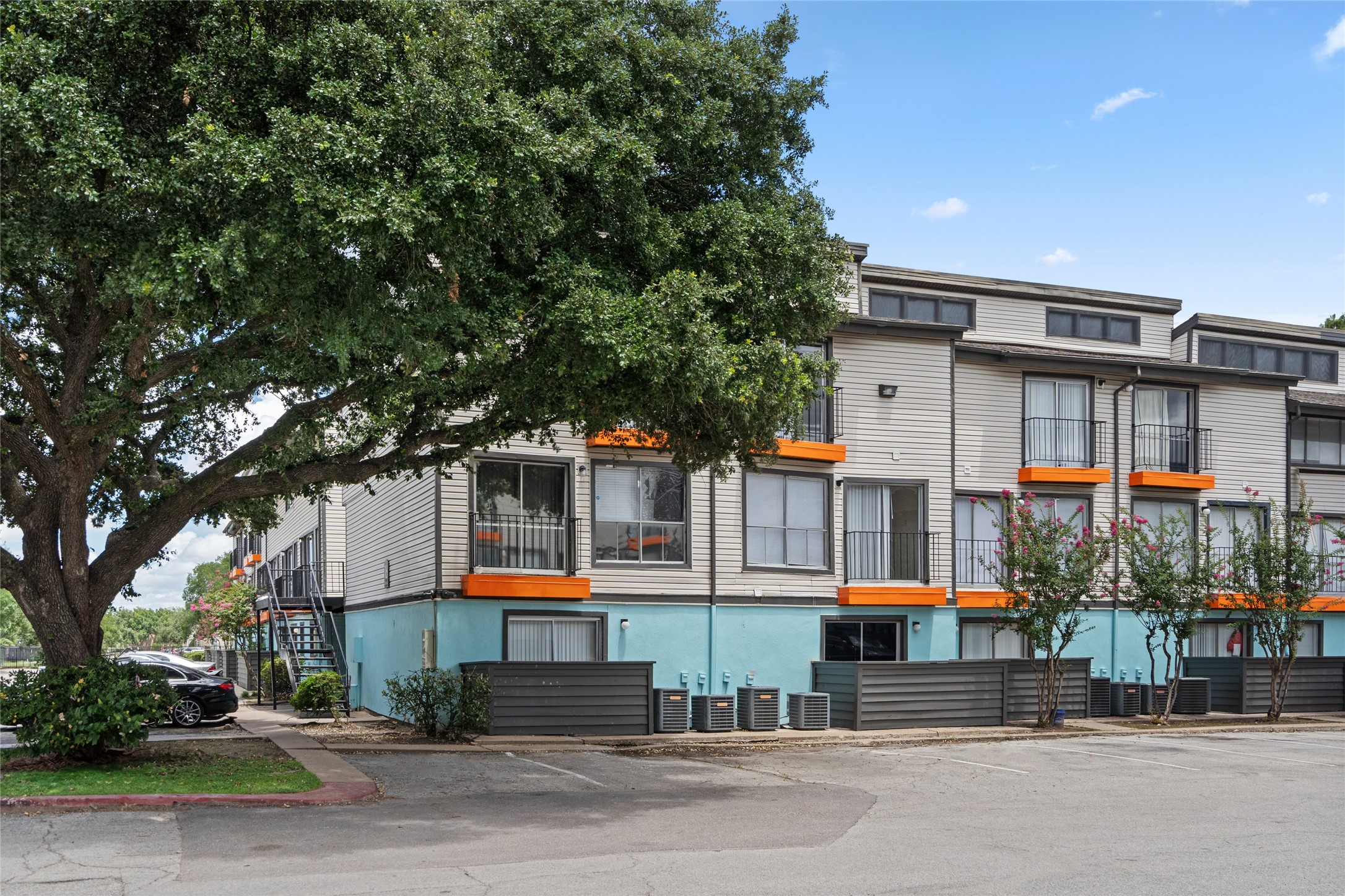 2111 Holly Hall Street 1716 , Houston, TX, 77054 | 46262049 | Realty Texas LLC